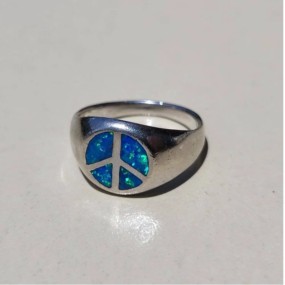 Vintage Sterling Silver Fire Opal Peace Sign Signet Ring Size 6.75 Blue Green